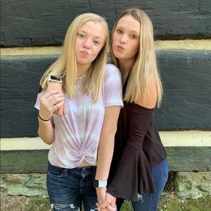 Meet your Posher, Abigail